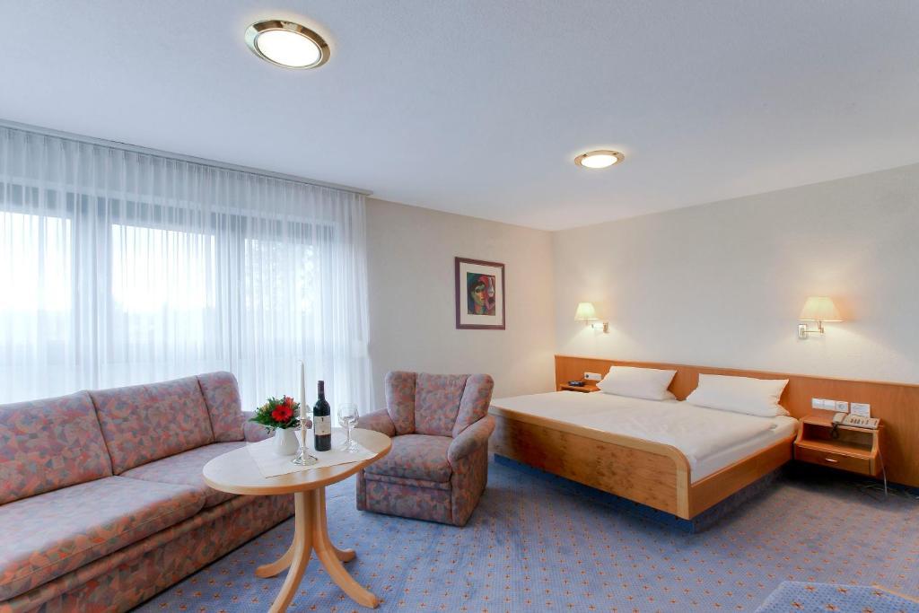Landgasthaus Hotel Maien Rheinfelden  Rom bilde