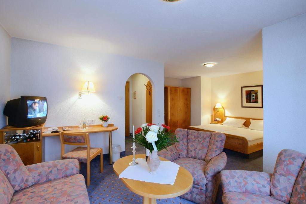 Landgasthaus Hotel Maien Rheinfelden  Rom bilde